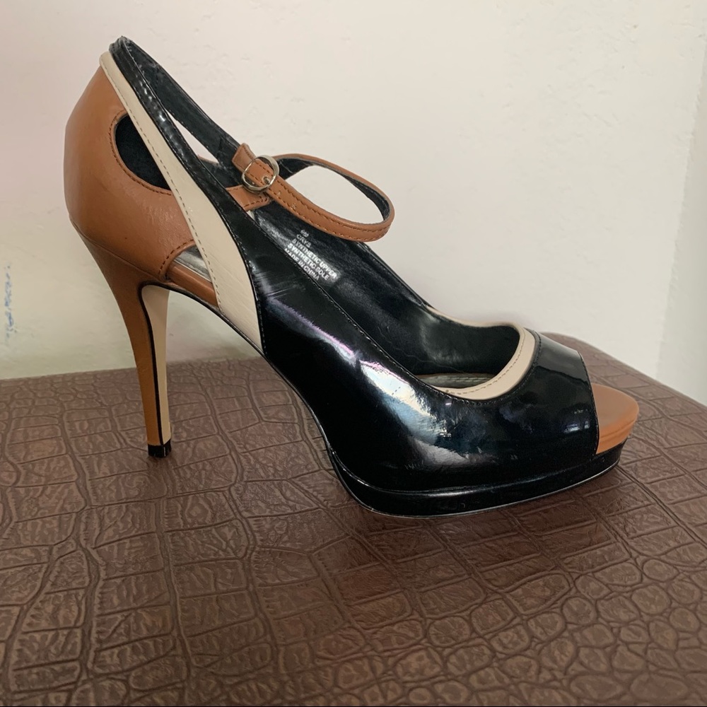 WHBM tri-color heels Sz 9